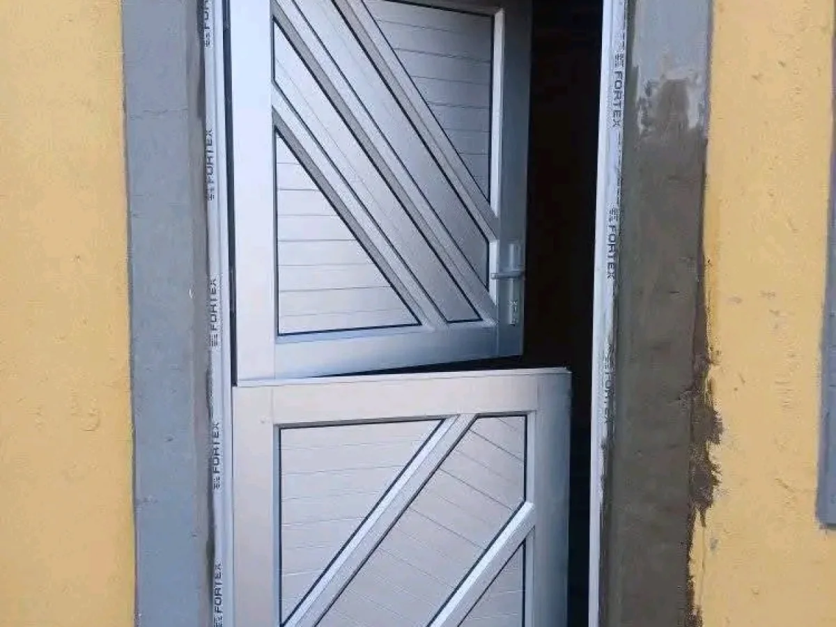 Kitchen door
